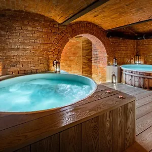 4* Hotel Harbour &